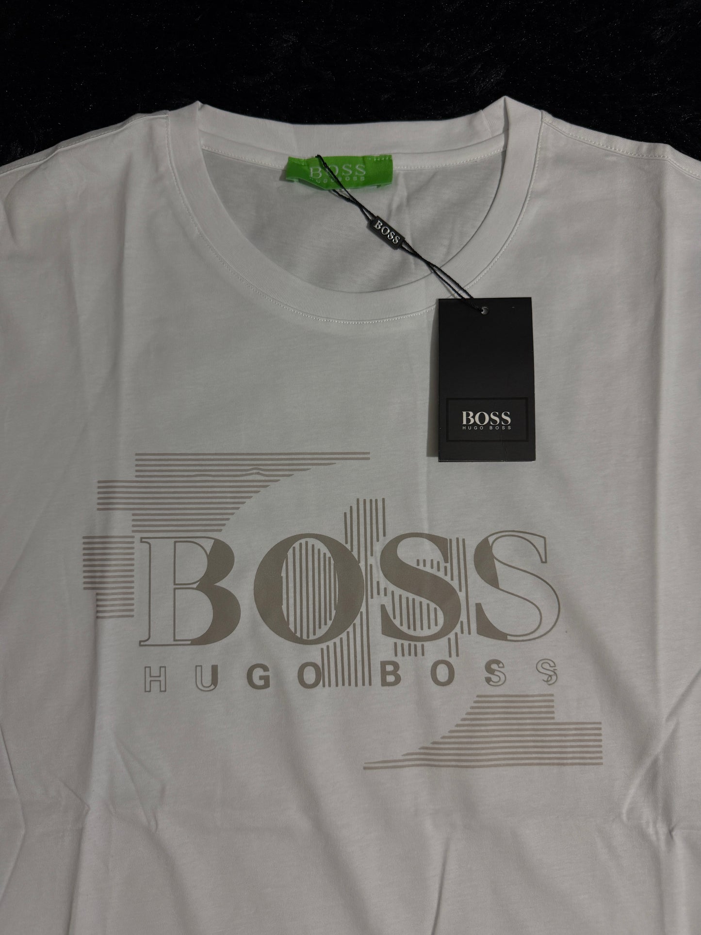 HUG0 B0SS T