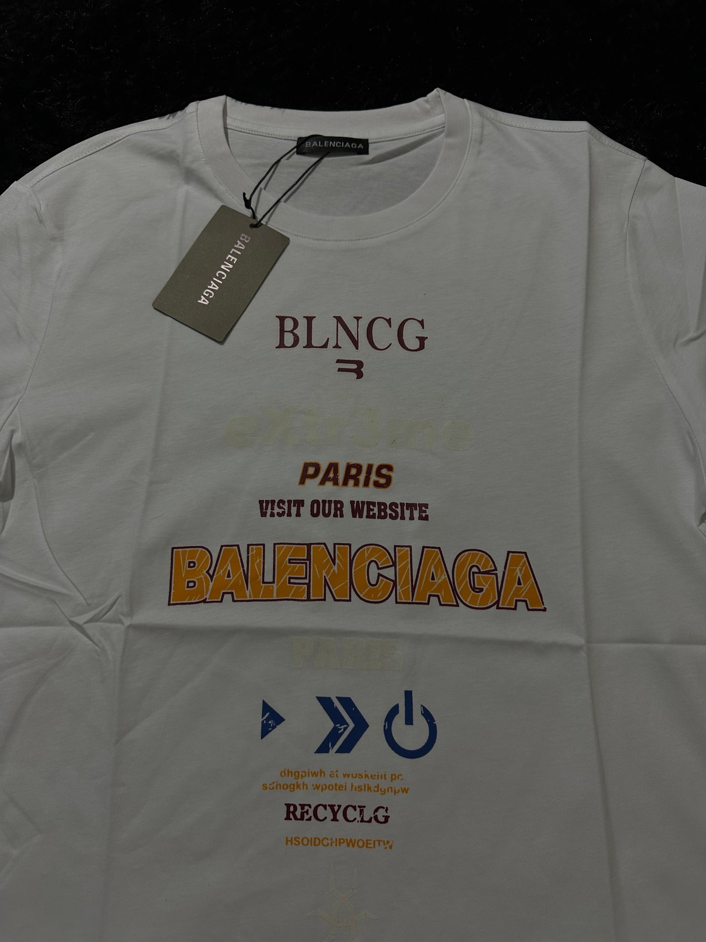 BALENClAGA T