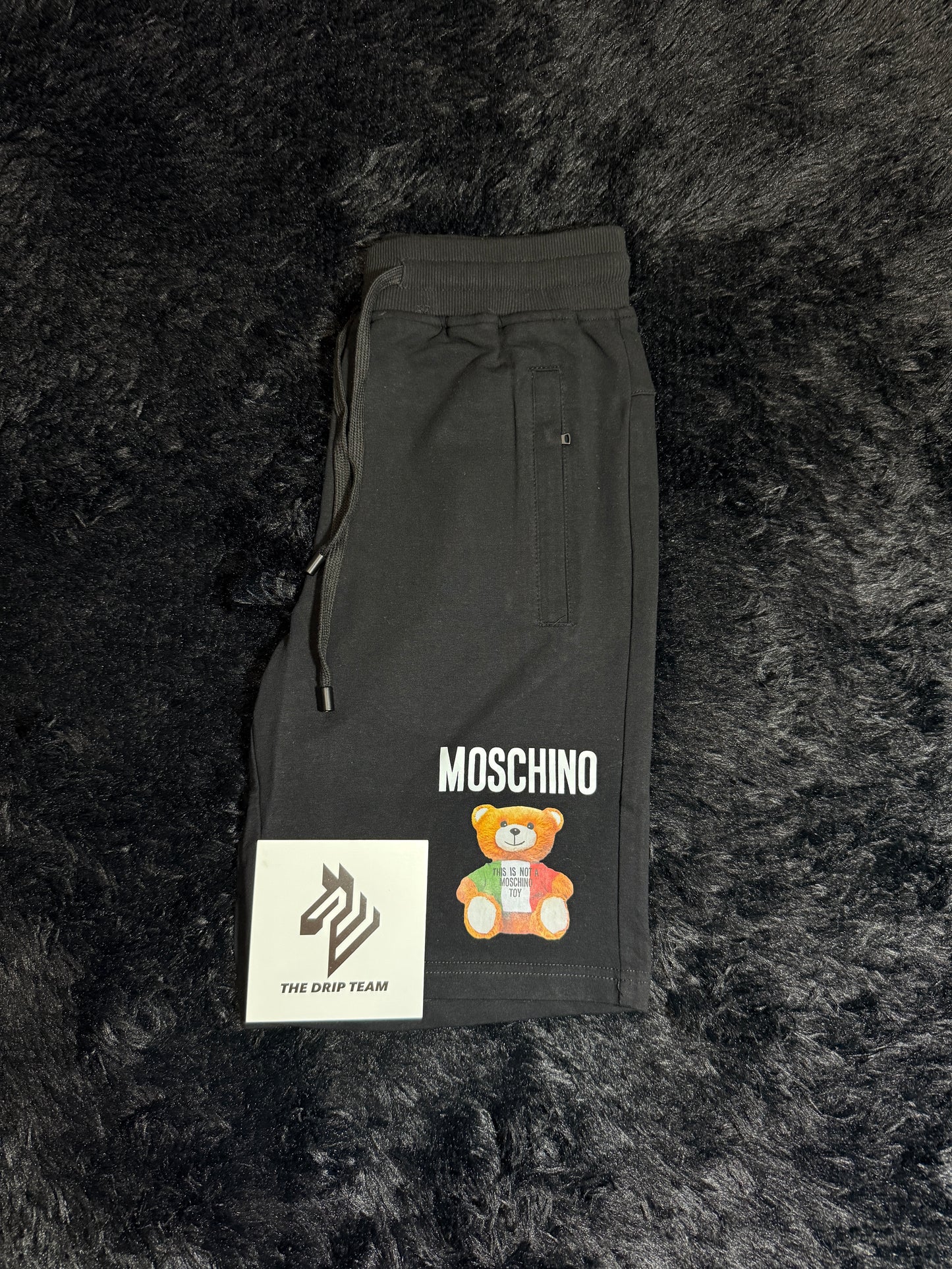 MOSCHlNO SHORTS