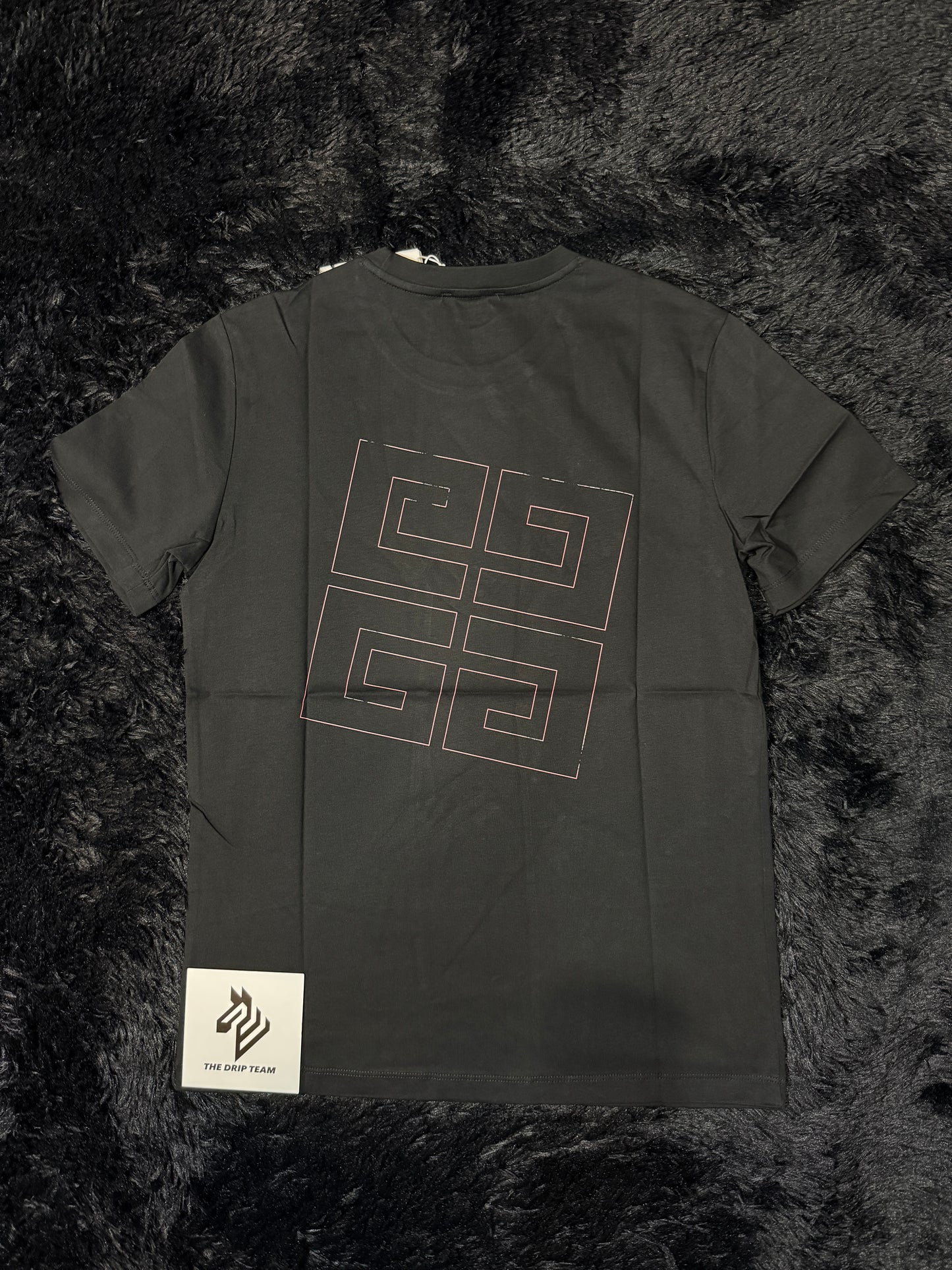 GlVENCHY T