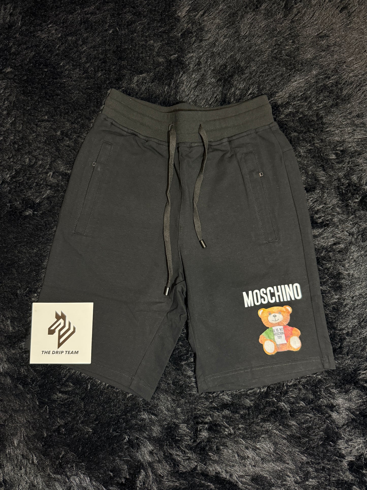 MOSCHlNO SHORTS