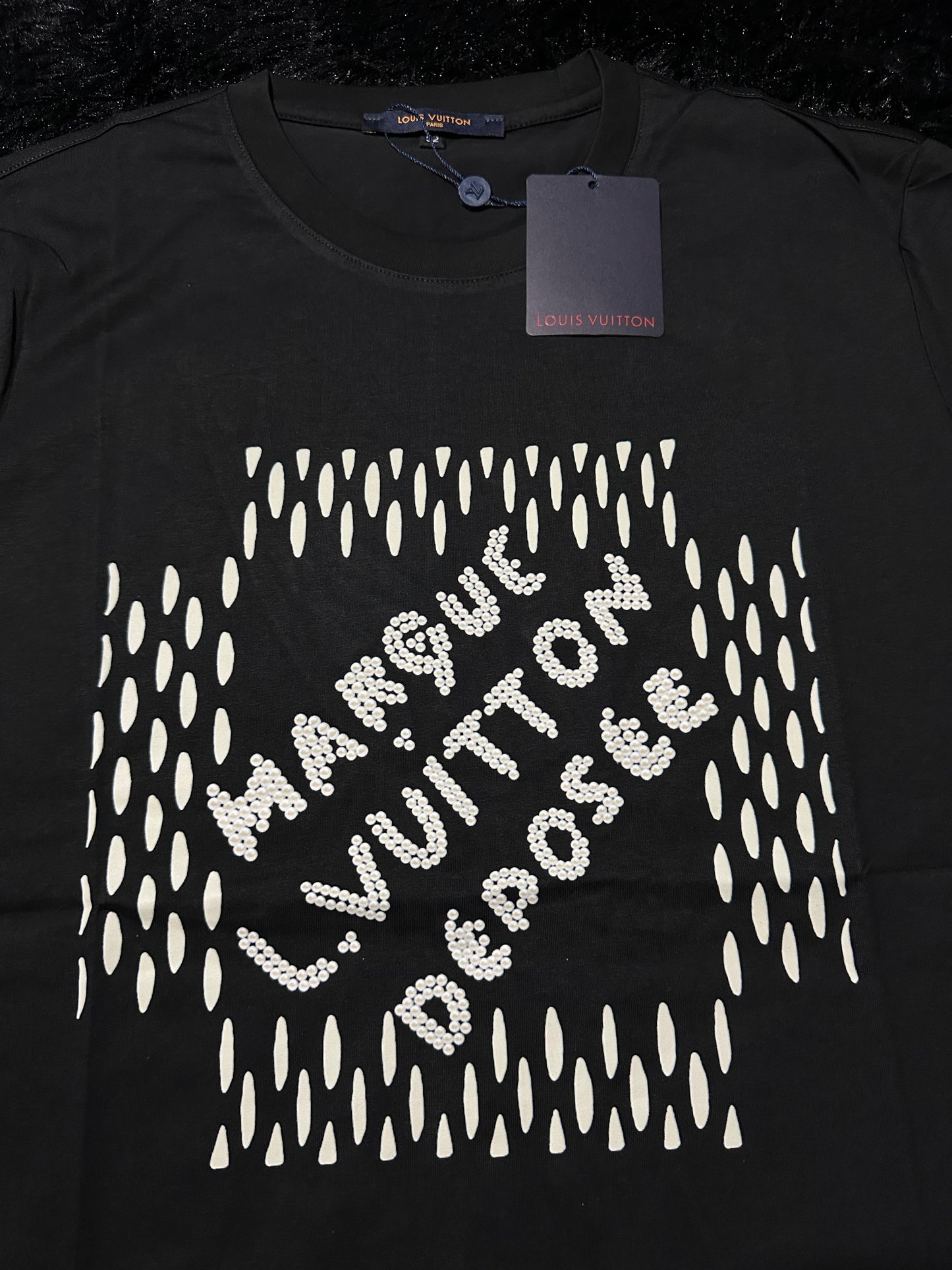 LV T