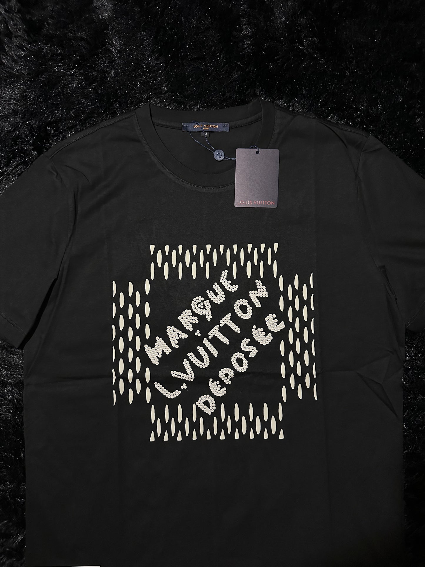 LV T