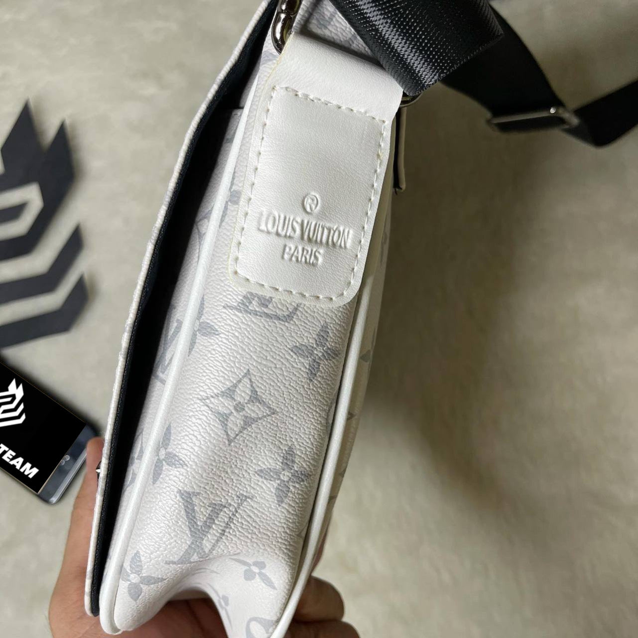 LV men’s bag