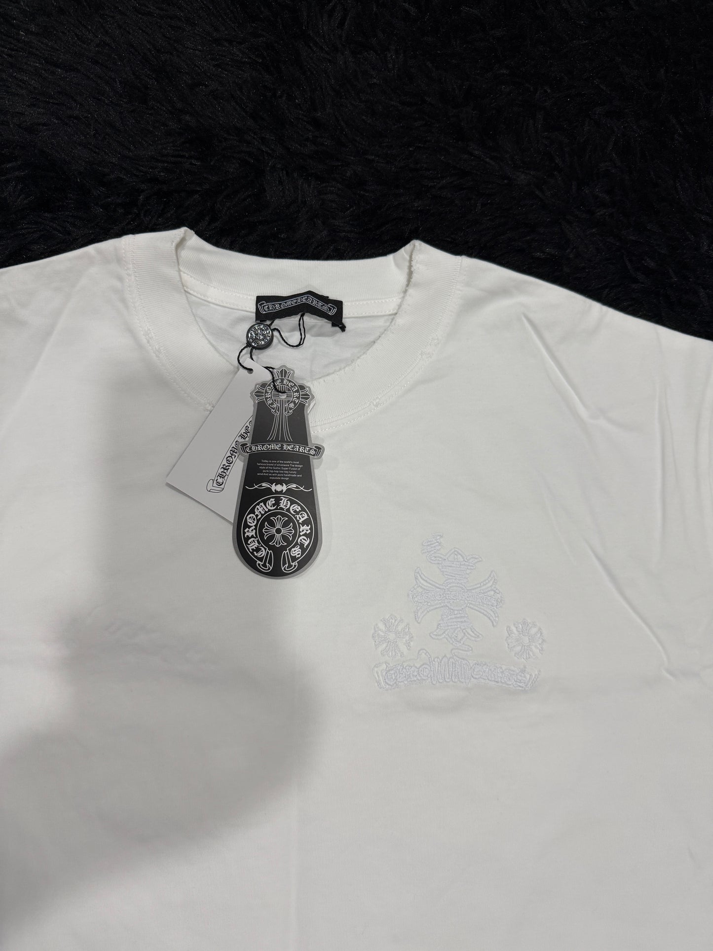 ..CHROME HEARTS T